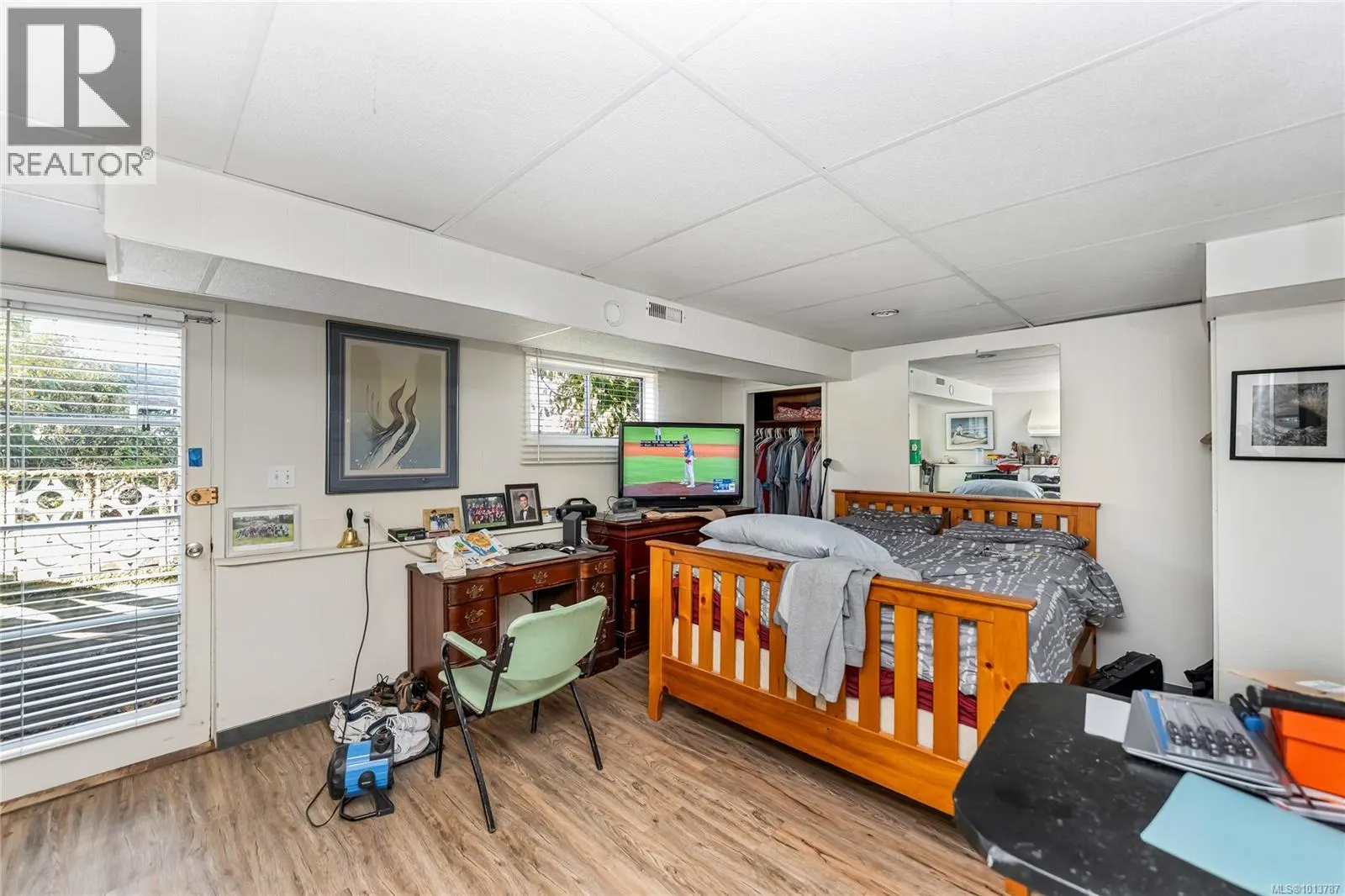 3938 Marjean Pl