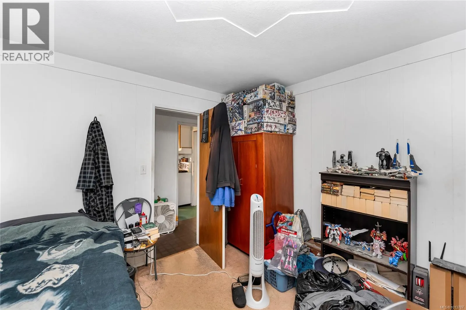 3938 Marjean Pl