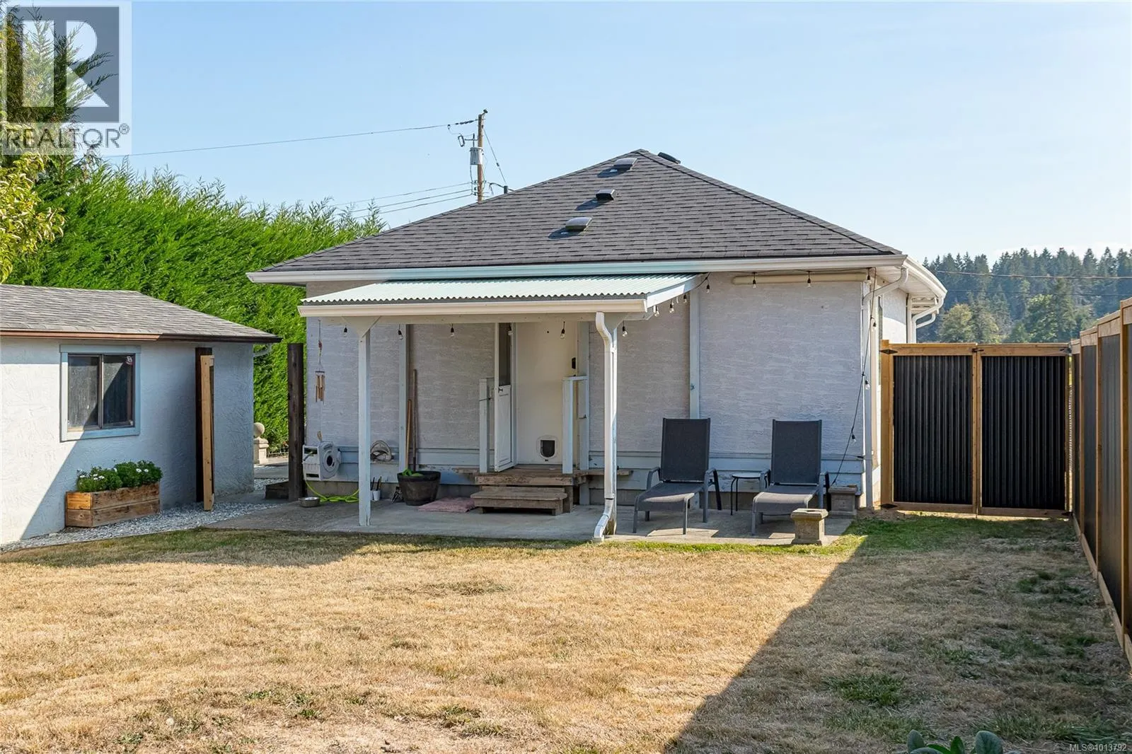 6678 Lakers Lane