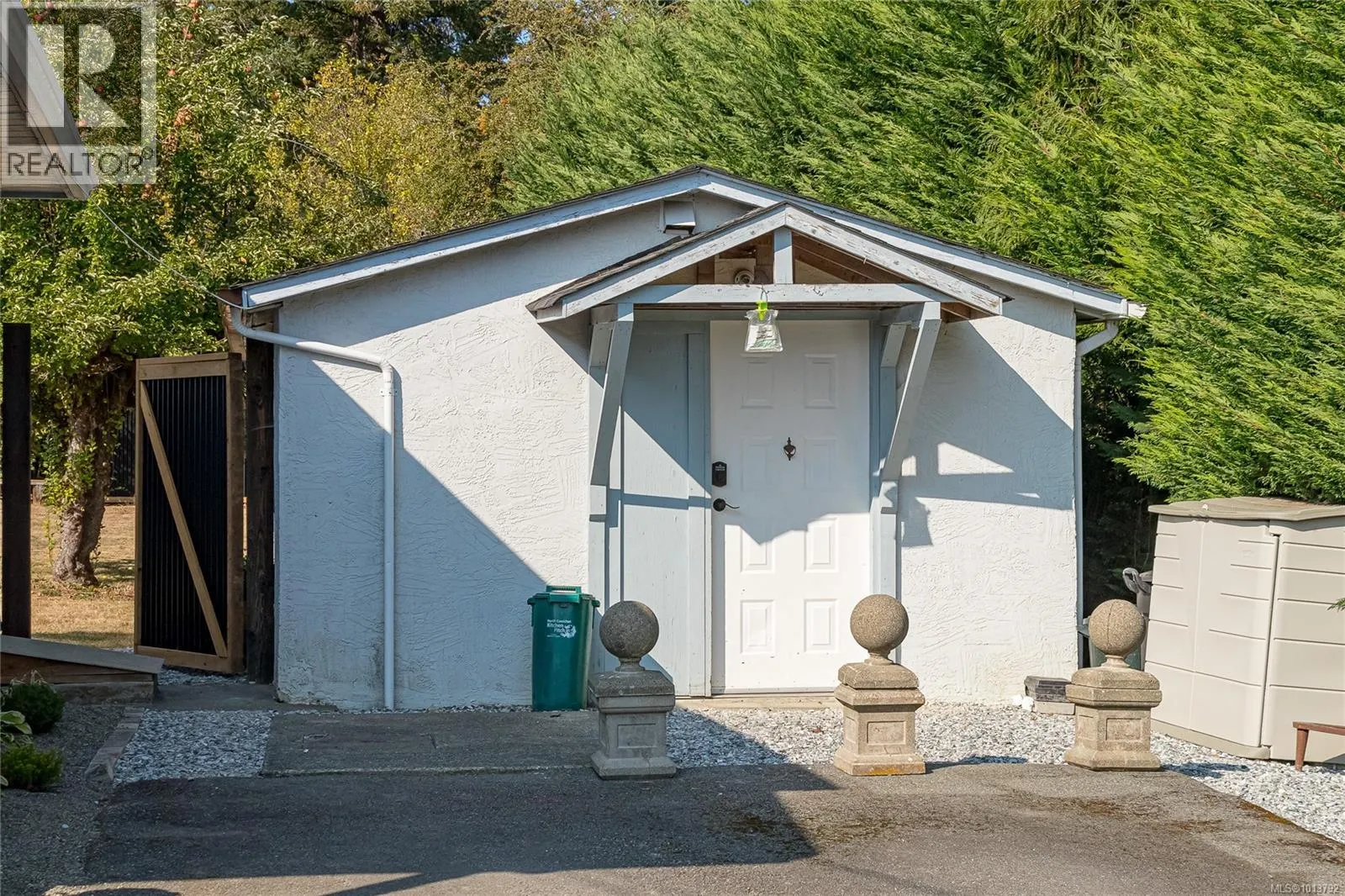 6678 Lakers Lane