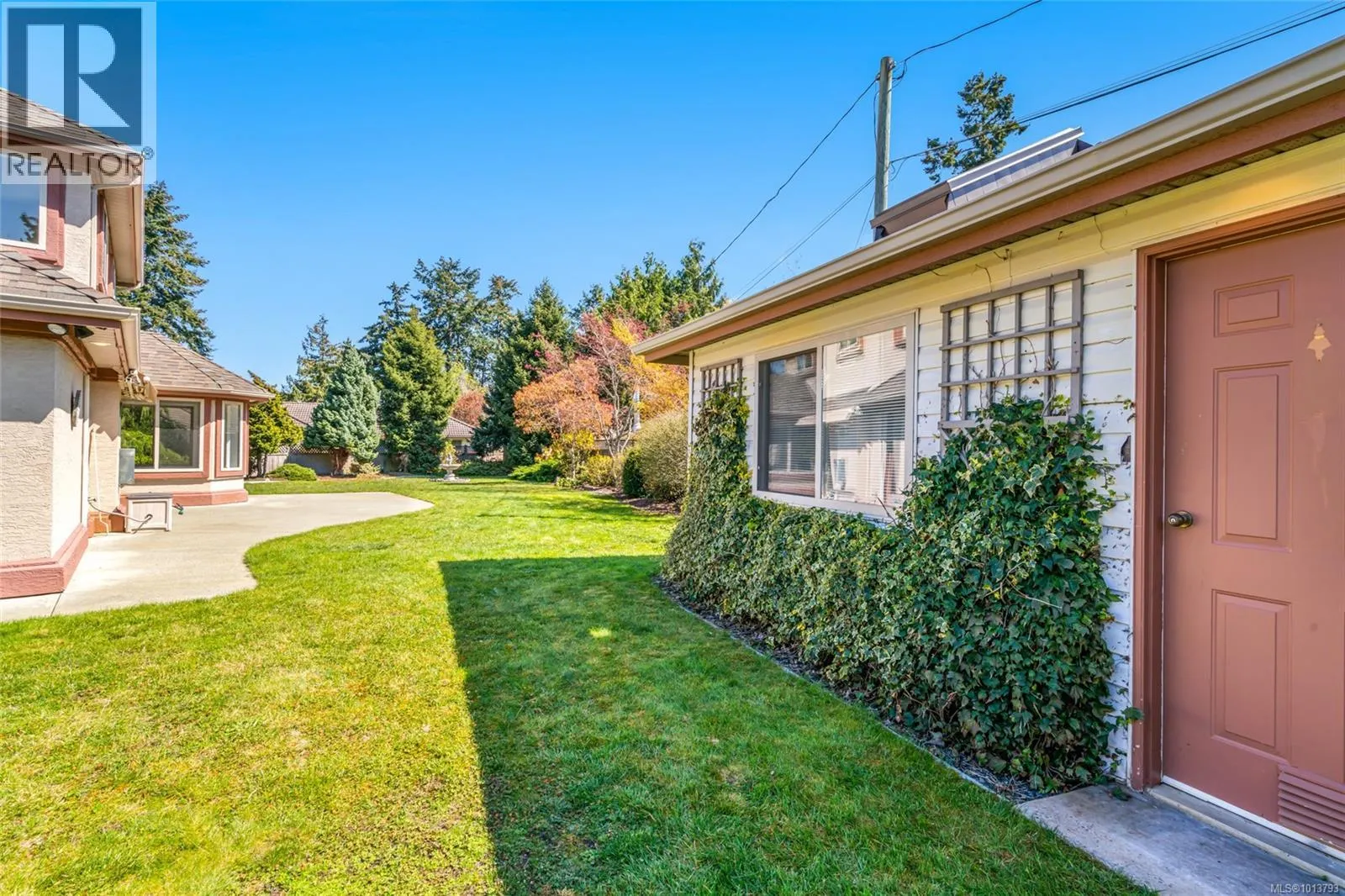 442 Heather Pl