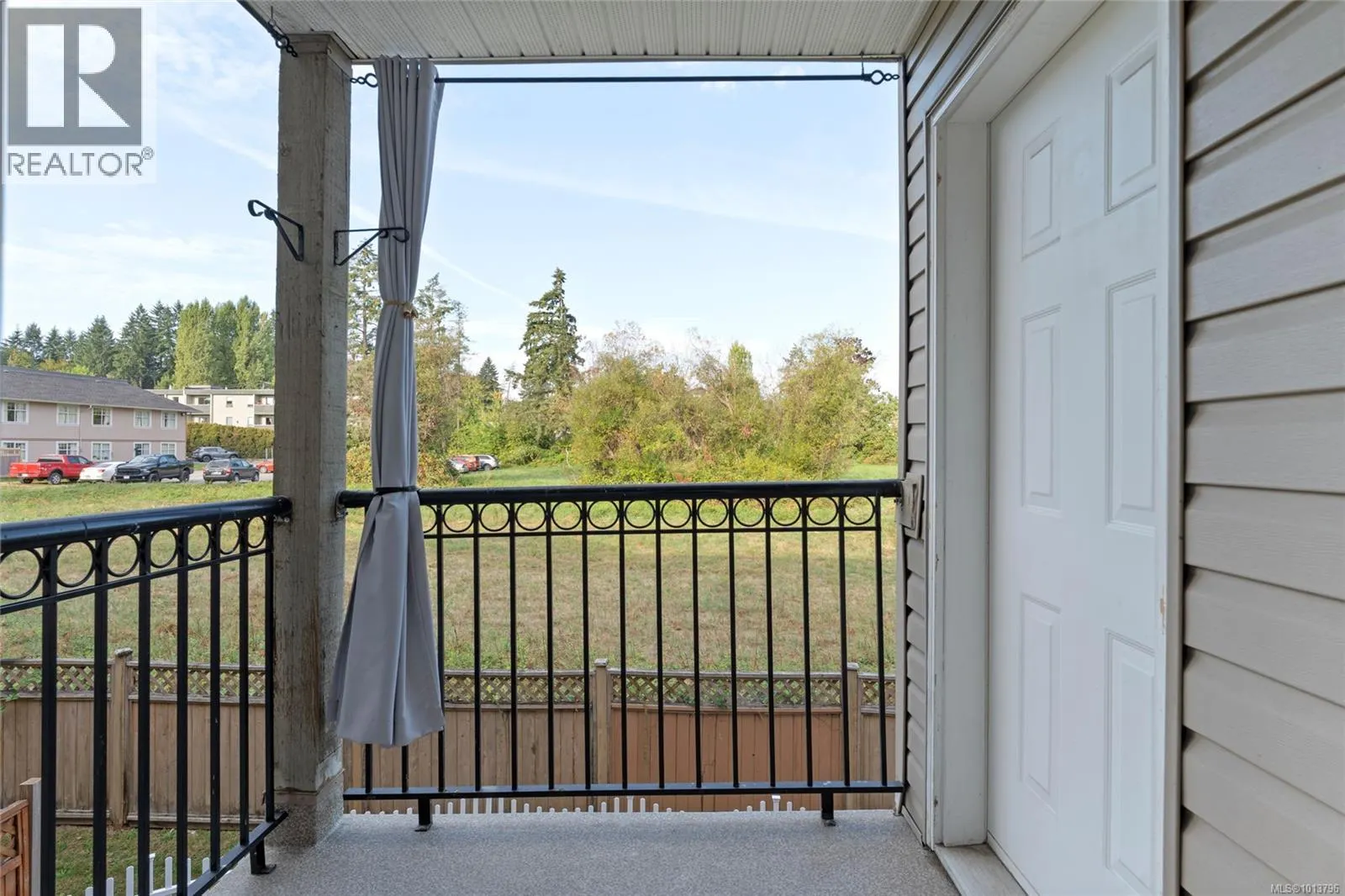 226 3215 Cowichan Lake Rd