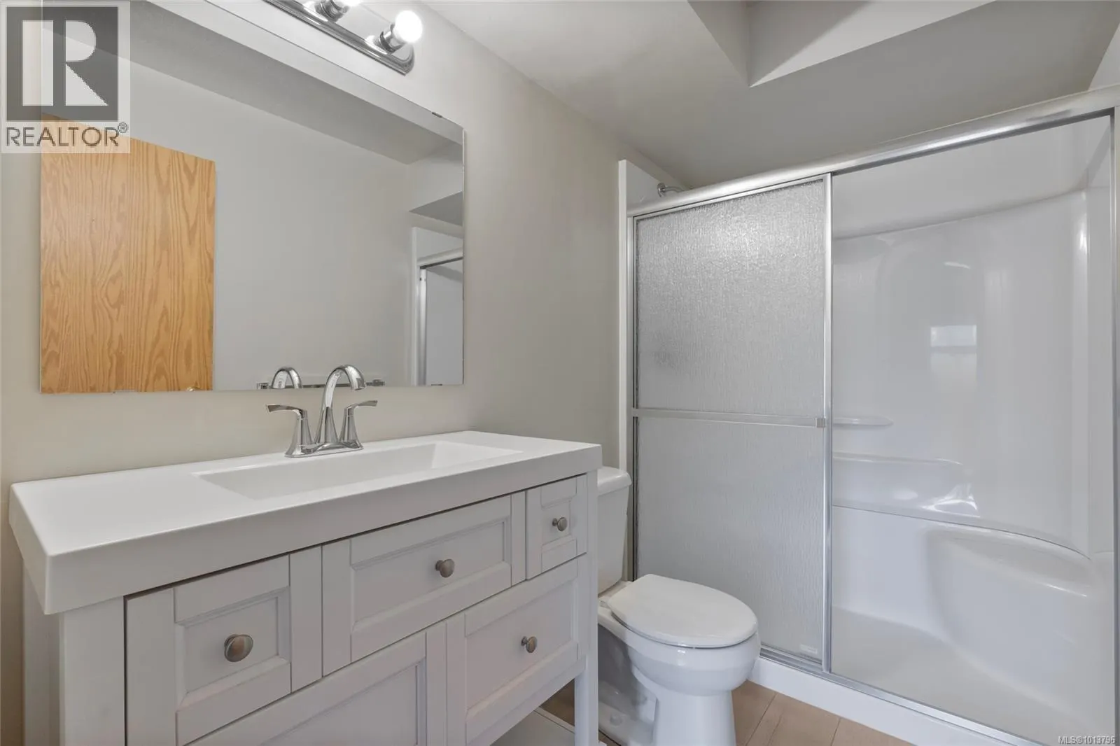 226 3215 Cowichan Lake Rd