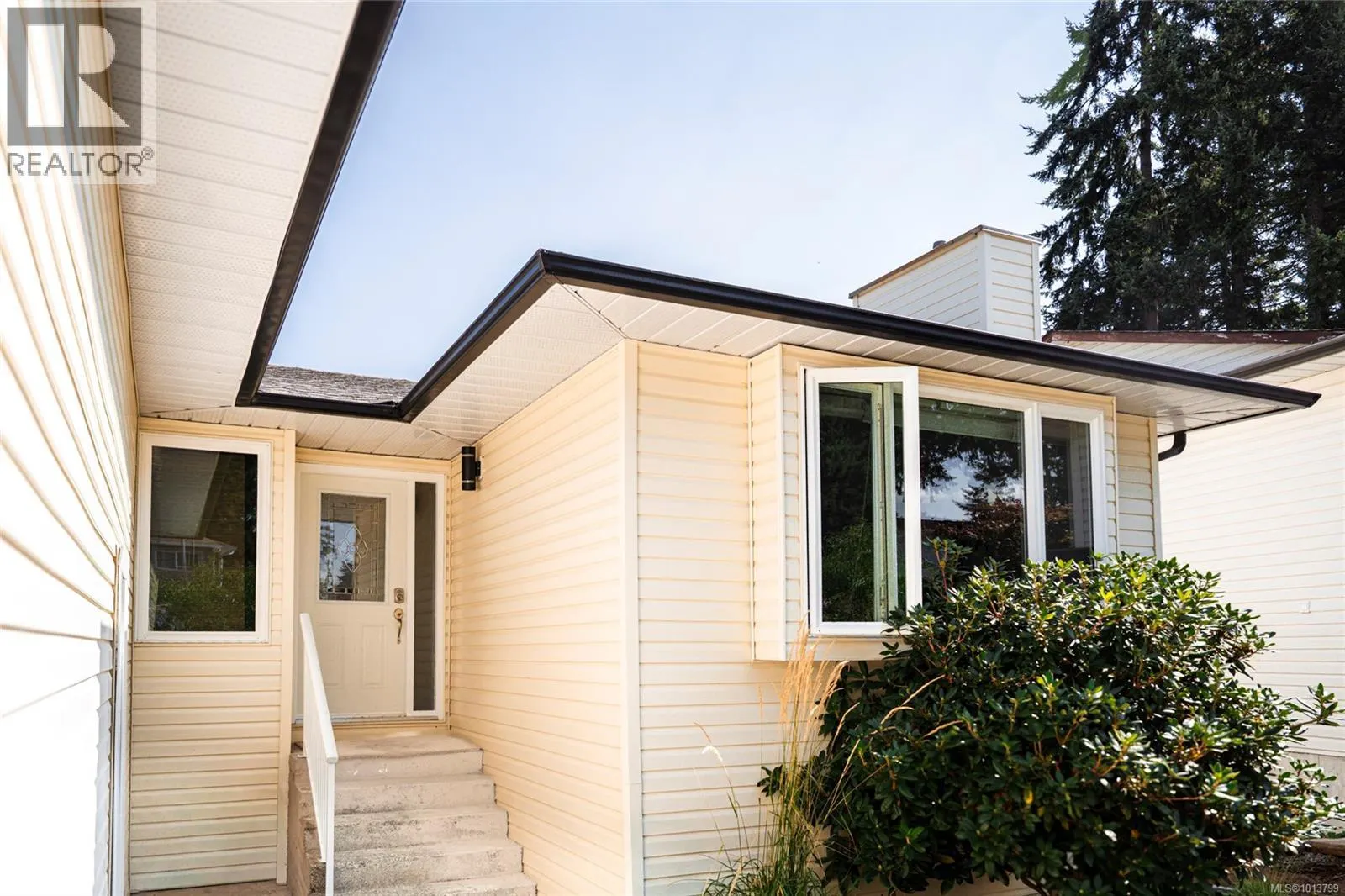 2551 Stampede Trail