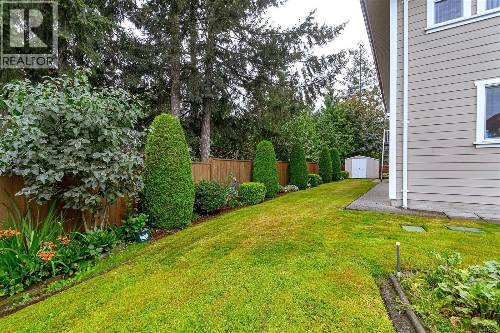 2267 Setchfield Ave