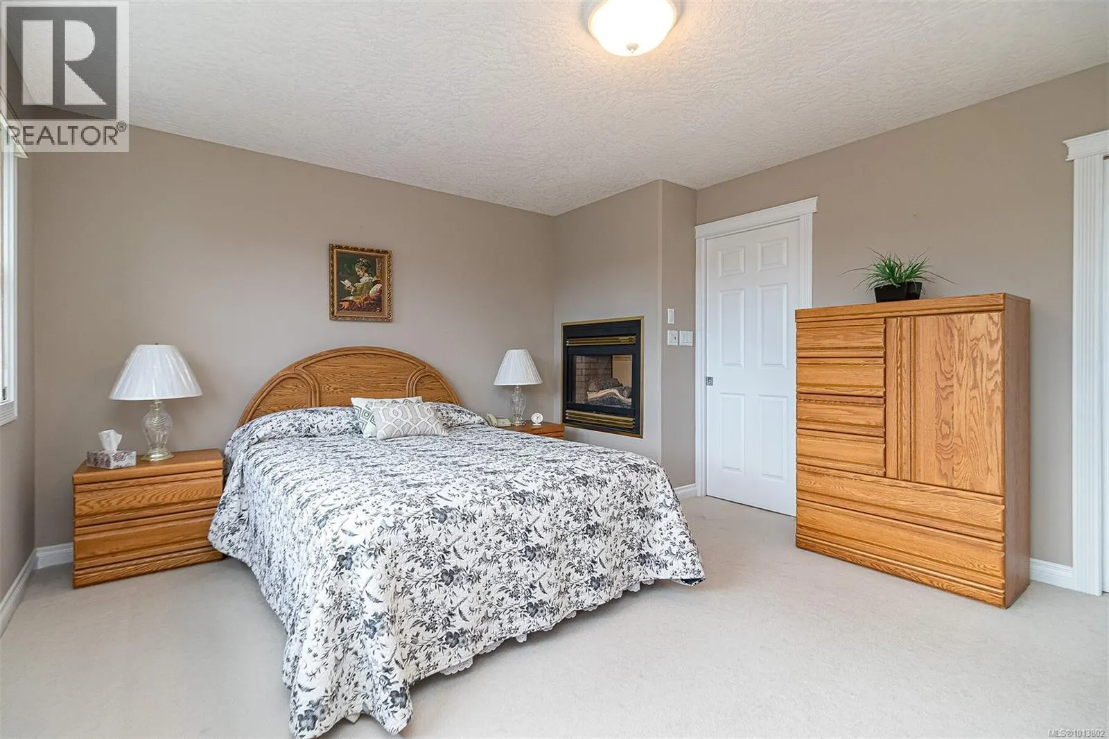 2267 Setchfield Ave