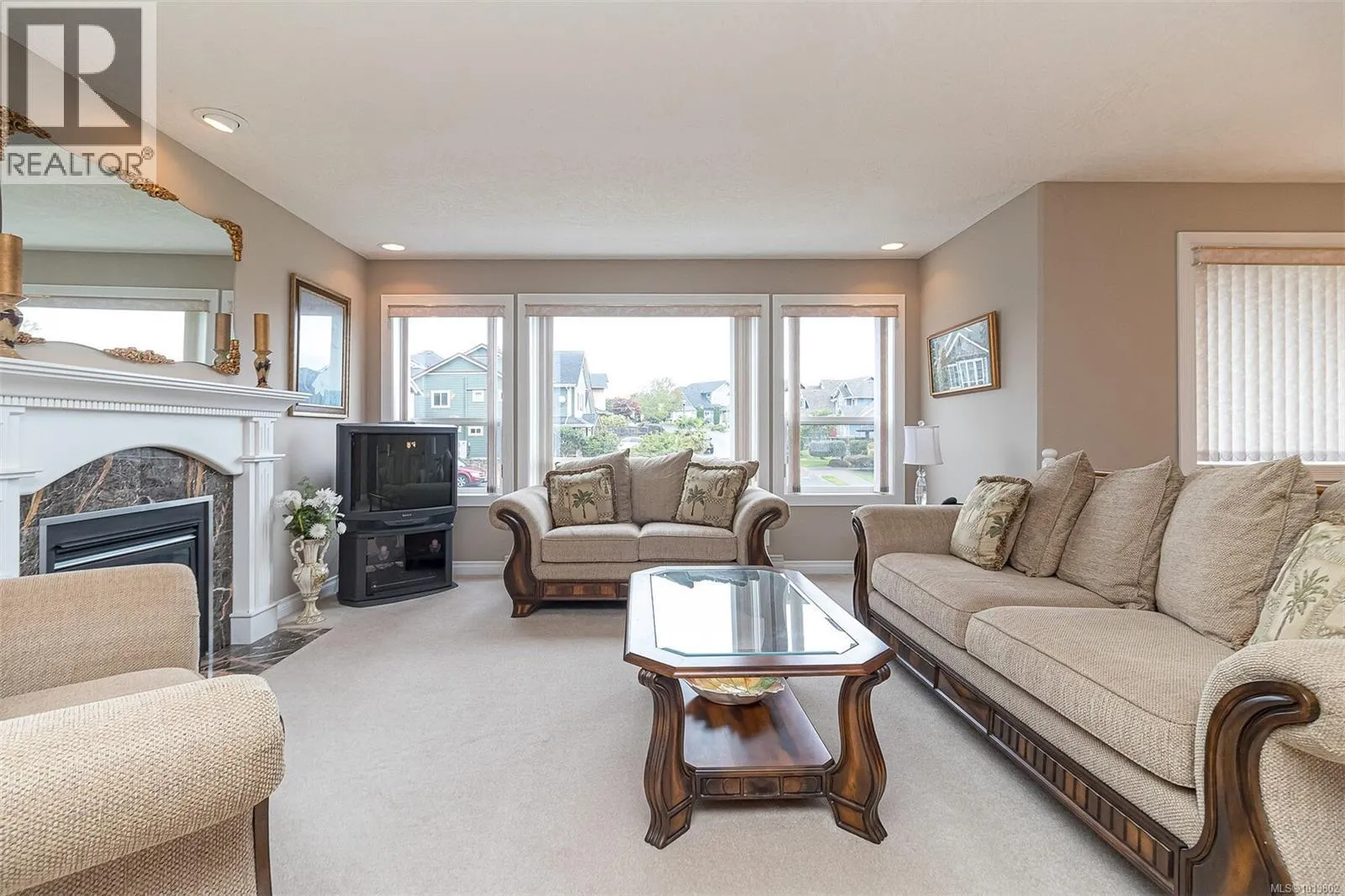 2267 Setchfield Ave