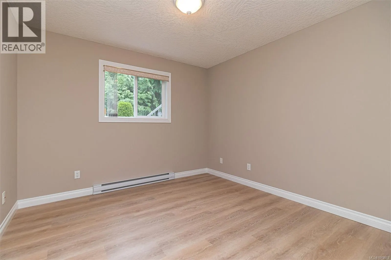 2267 Setchfield Ave