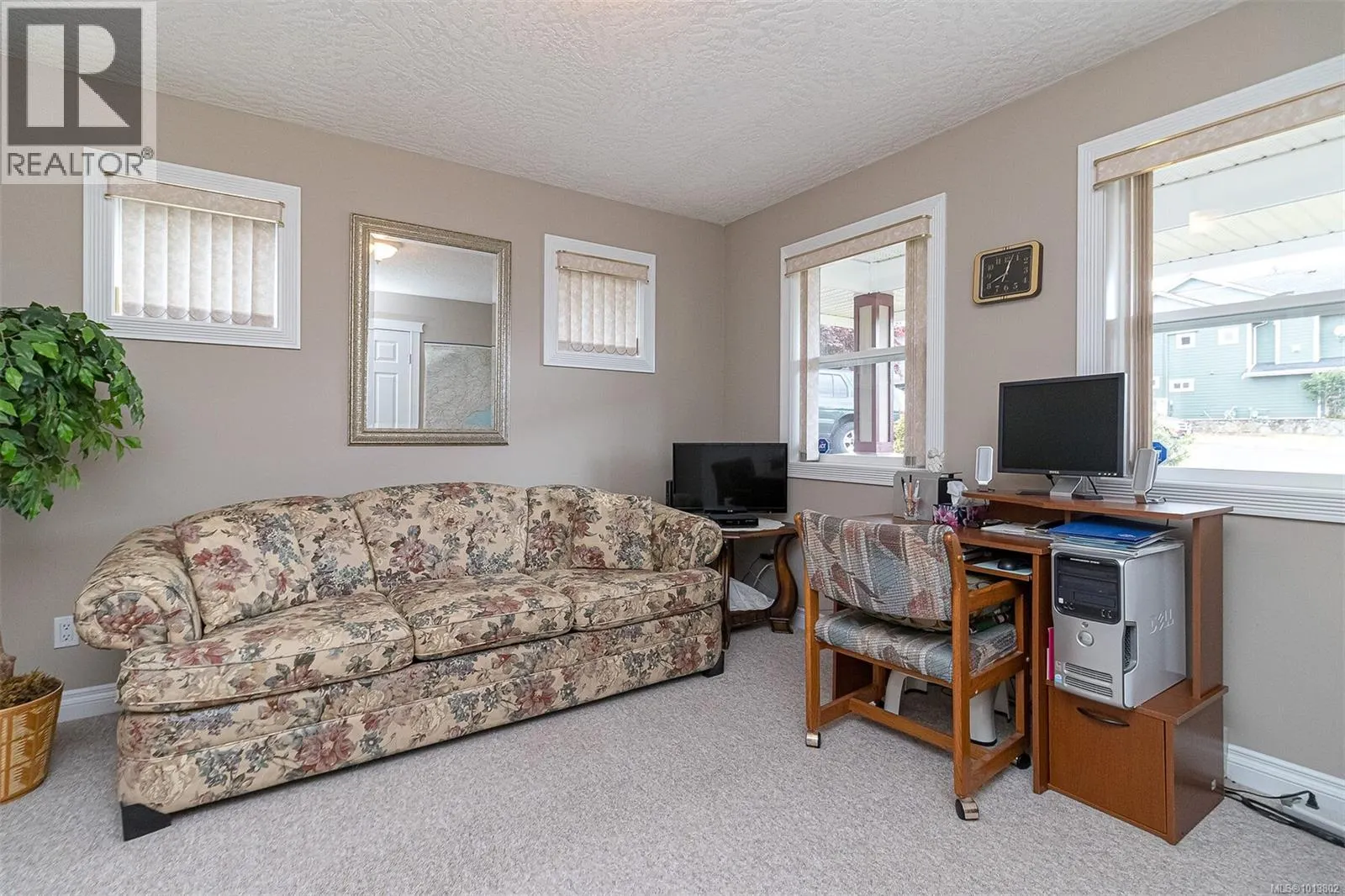 2267 Setchfield Ave