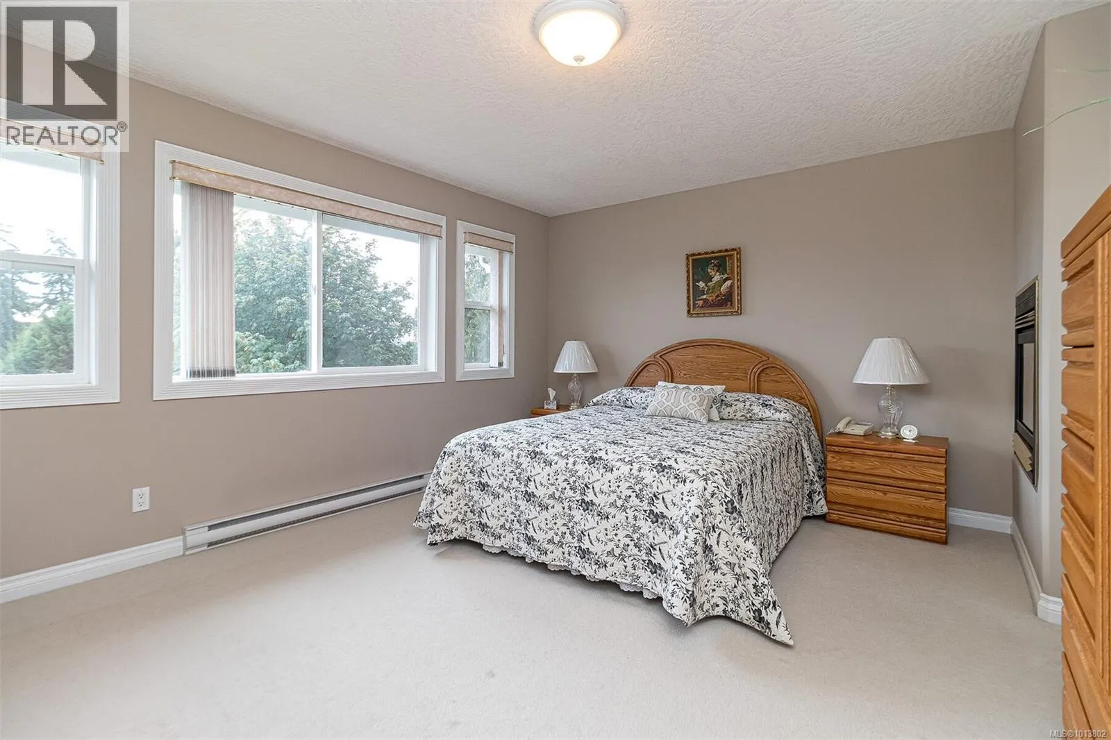2267 Setchfield Ave