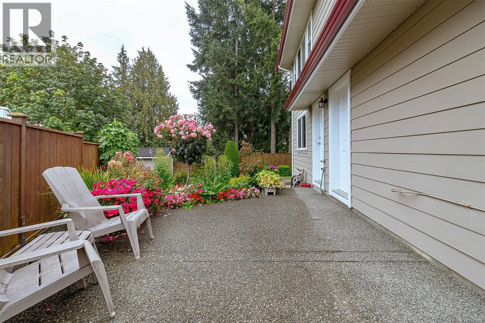 2267 Setchfield Ave