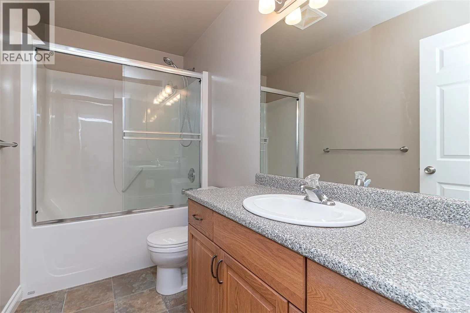 2267 Setchfield Ave