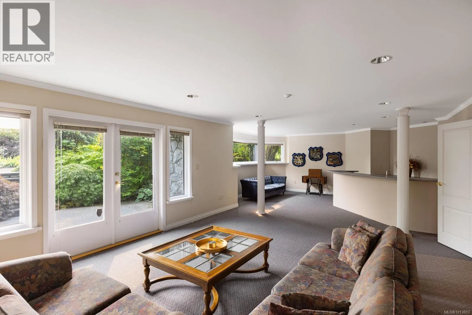 1580 Beach Dr