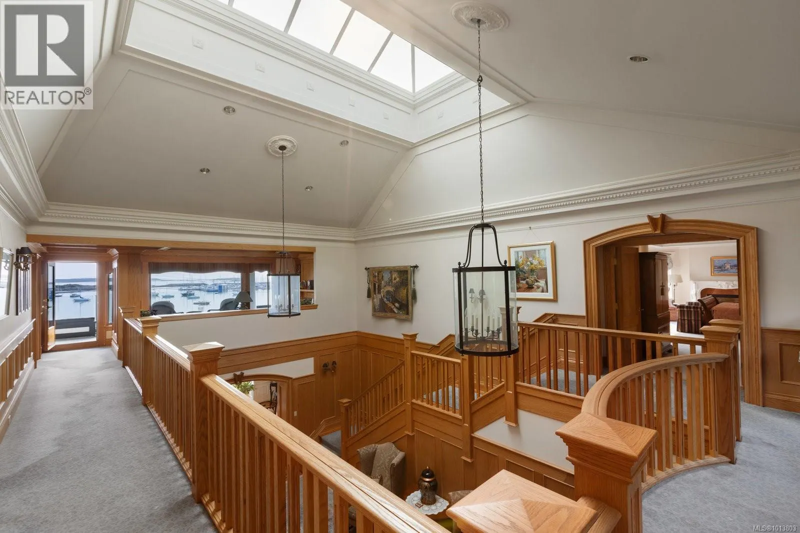 1580 Beach Dr