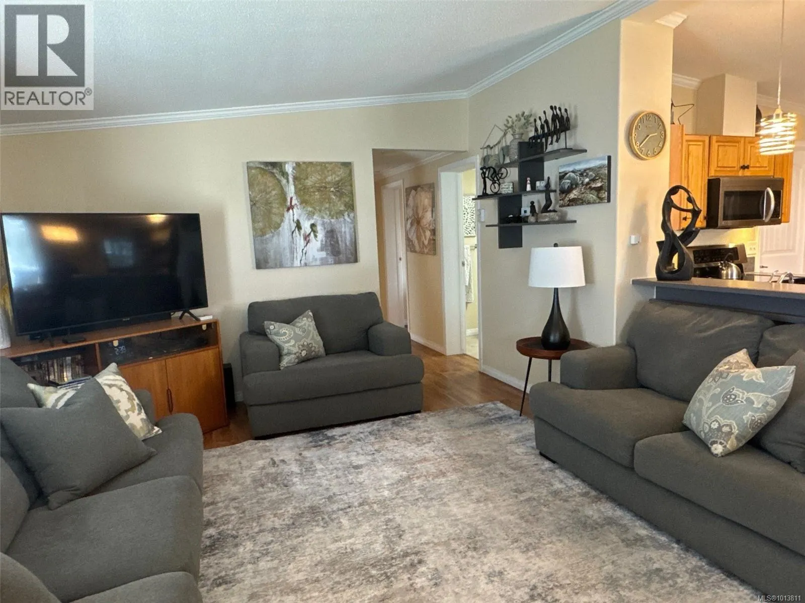 55 658 Alderwood Dr