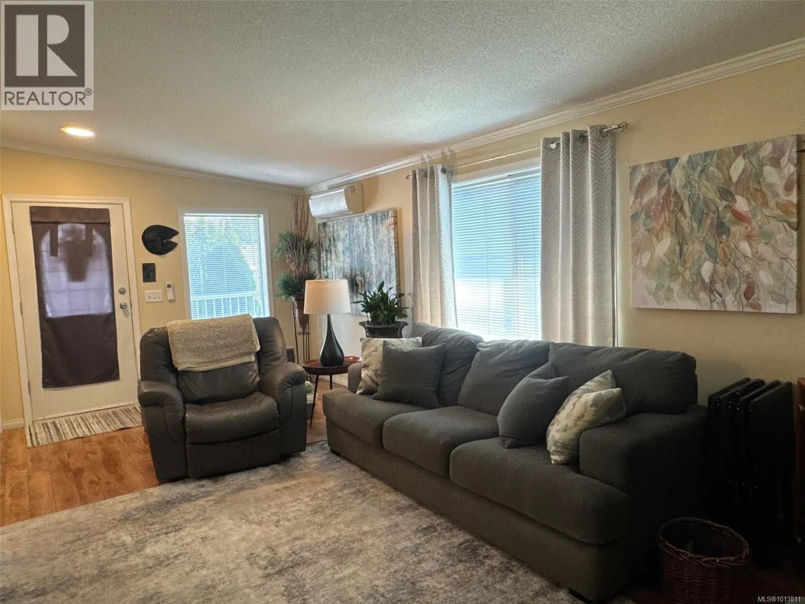 55 658 Alderwood Dr