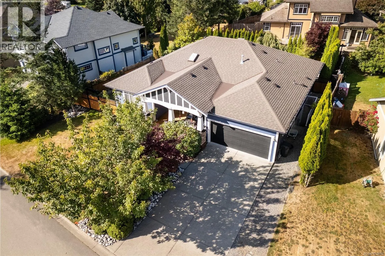 2398 Poplar Dr
