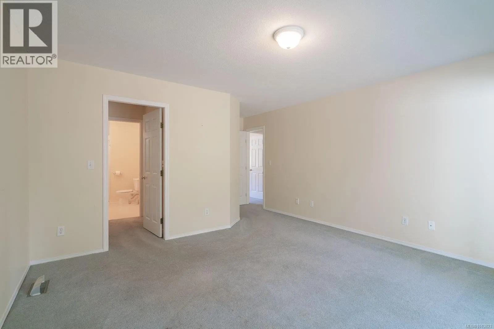 5510 Dundalk Ave N