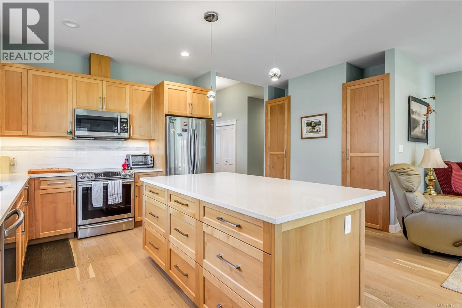 3560 Wisteria Pl