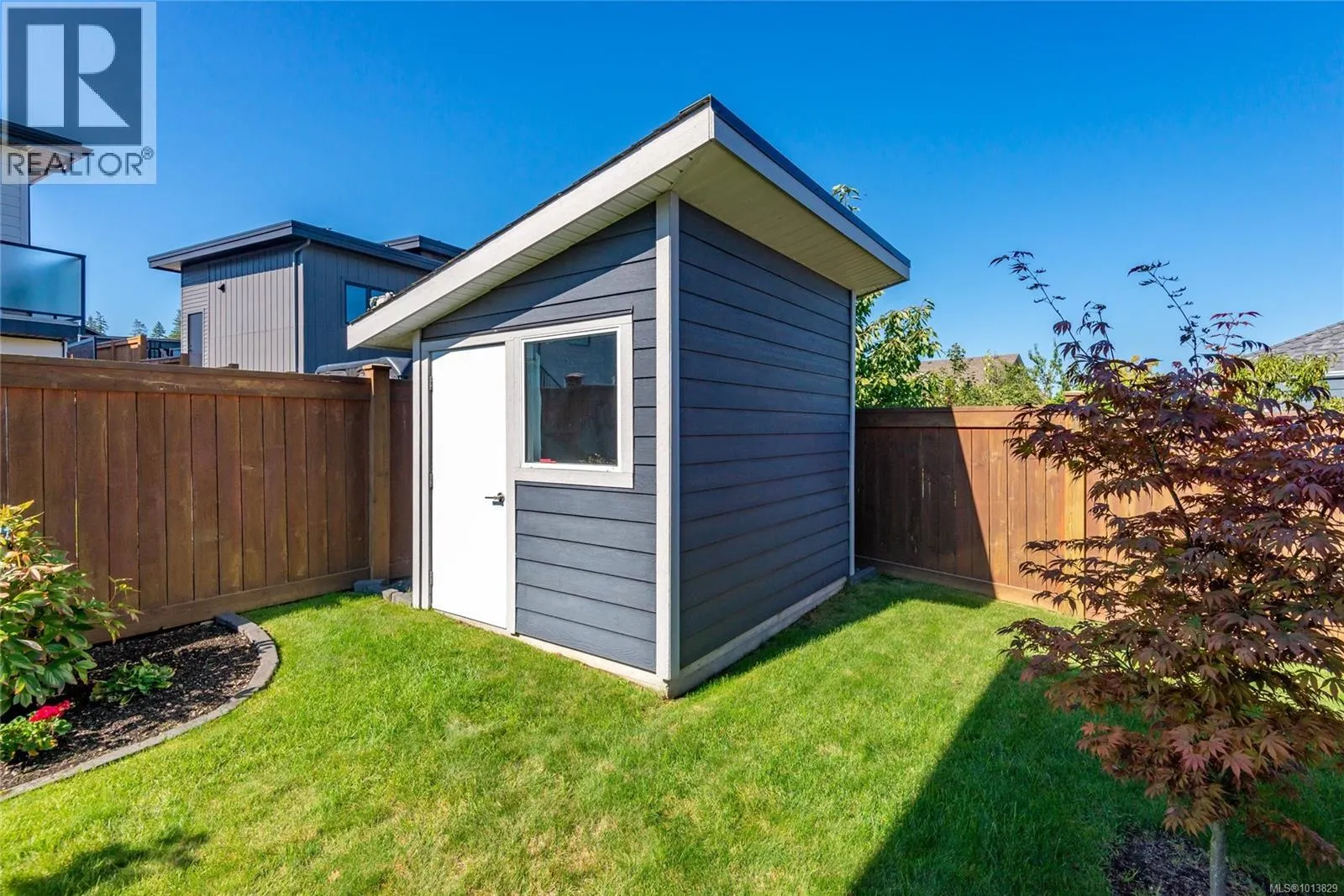 3560 Wisteria Pl