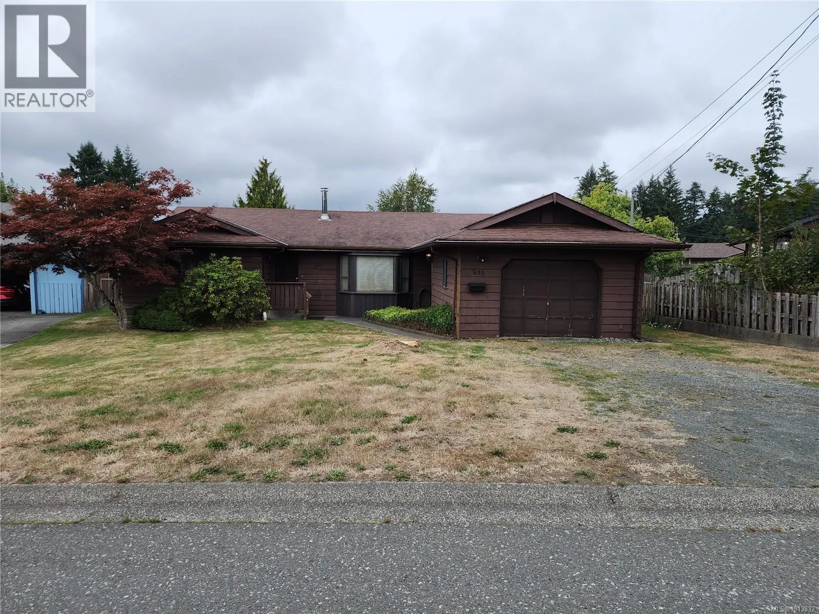 530 Quadra Ave
