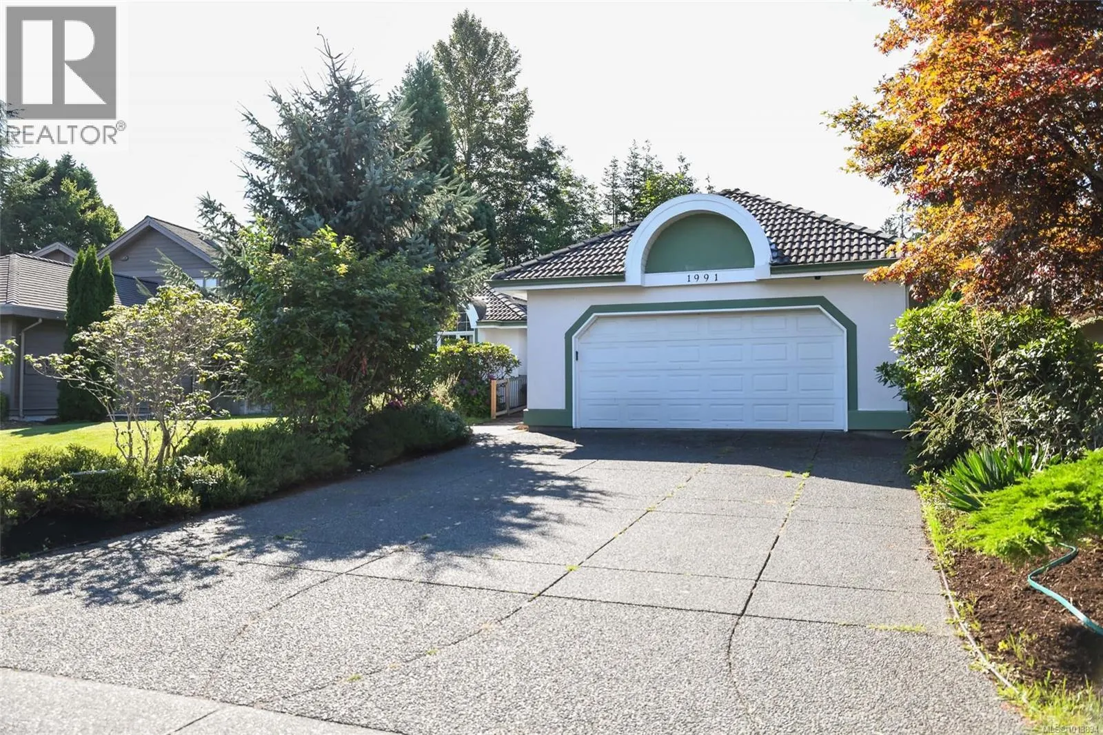 1991 Fairway Dr
