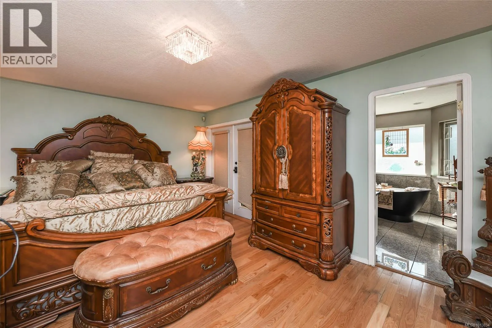 1991 Fairway Dr