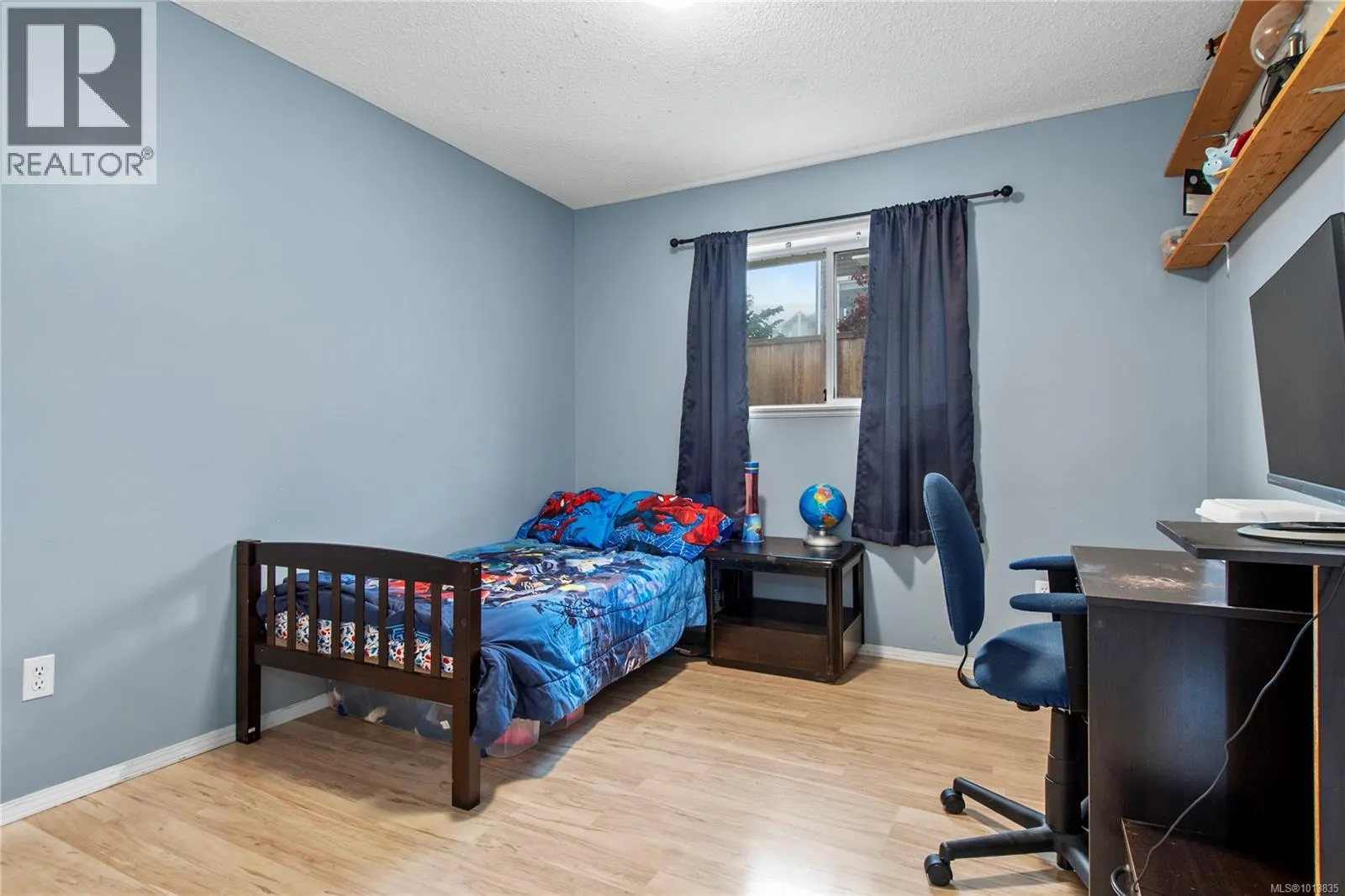 745 Bowen Rd
