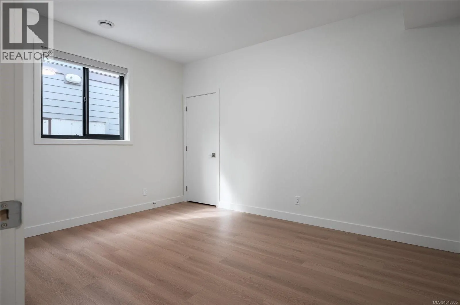 4680 Ambience Dr