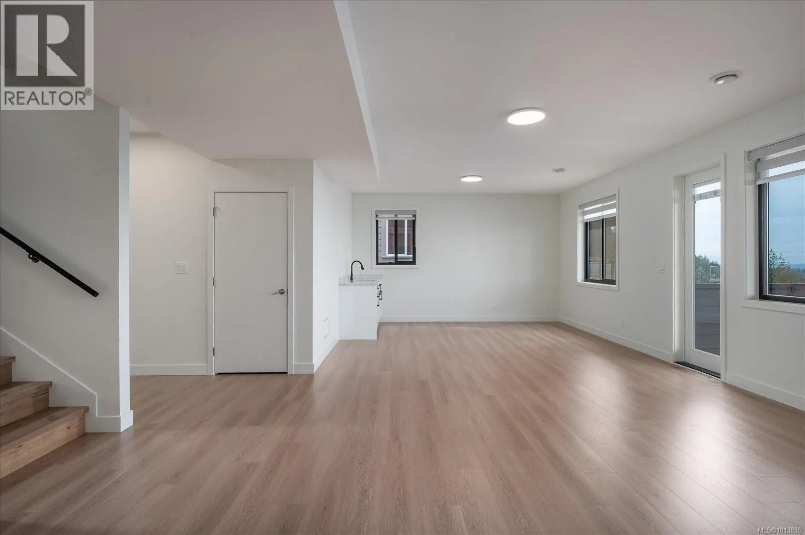 4680 Ambience Dr