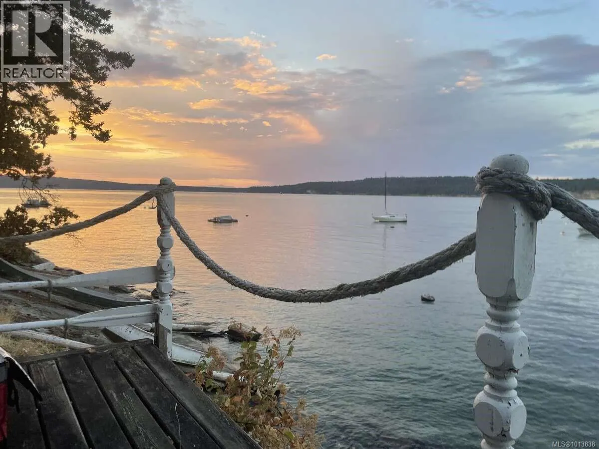 Lot 15 Ruxton Island