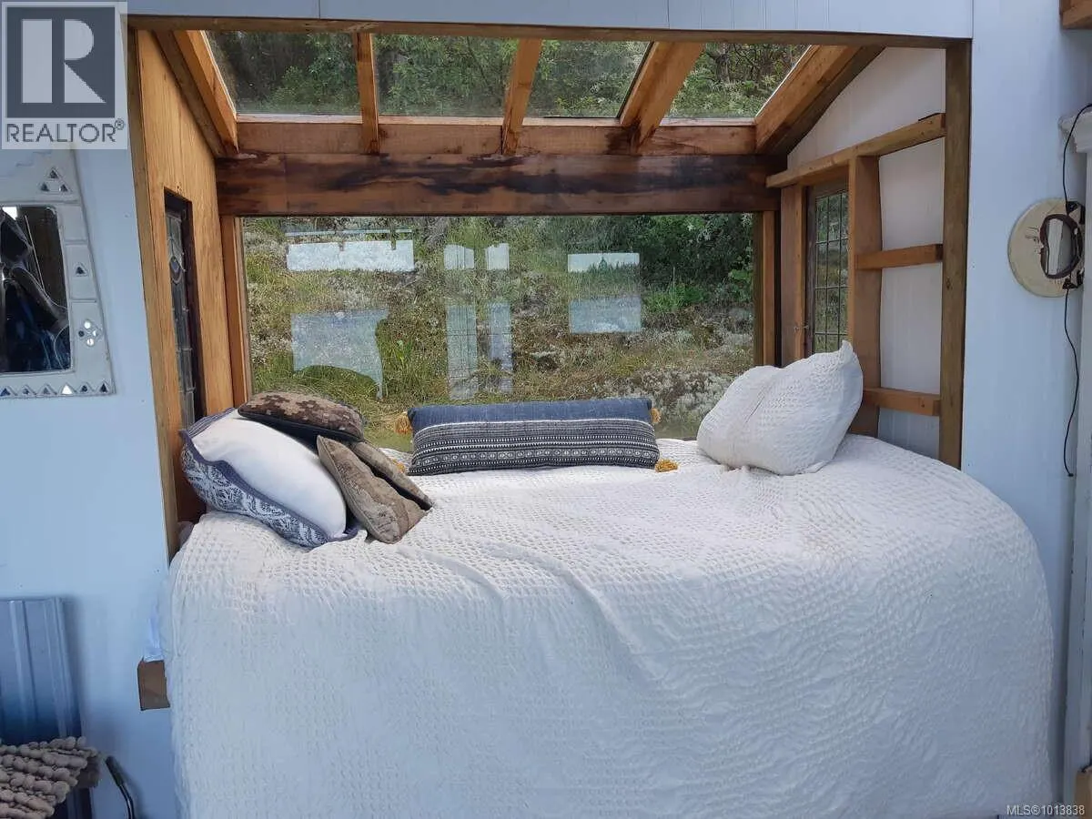 Lot 15 Ruxton Island