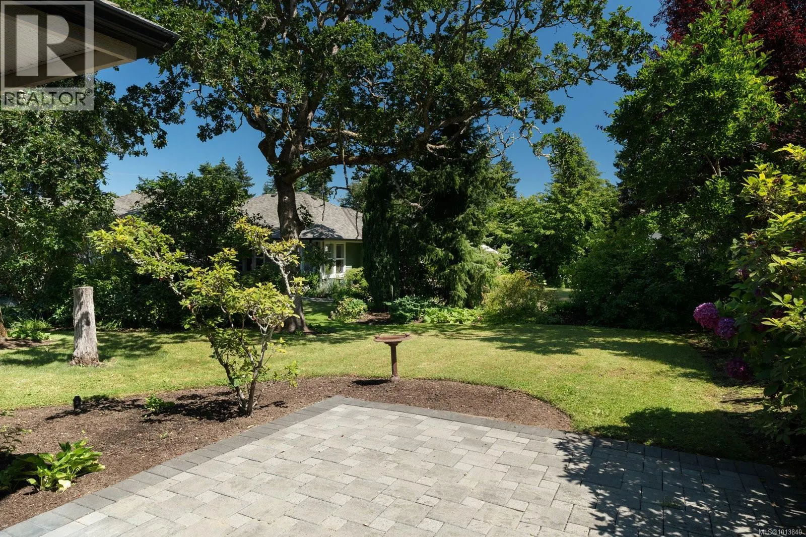 3 707 Greenlea Dr