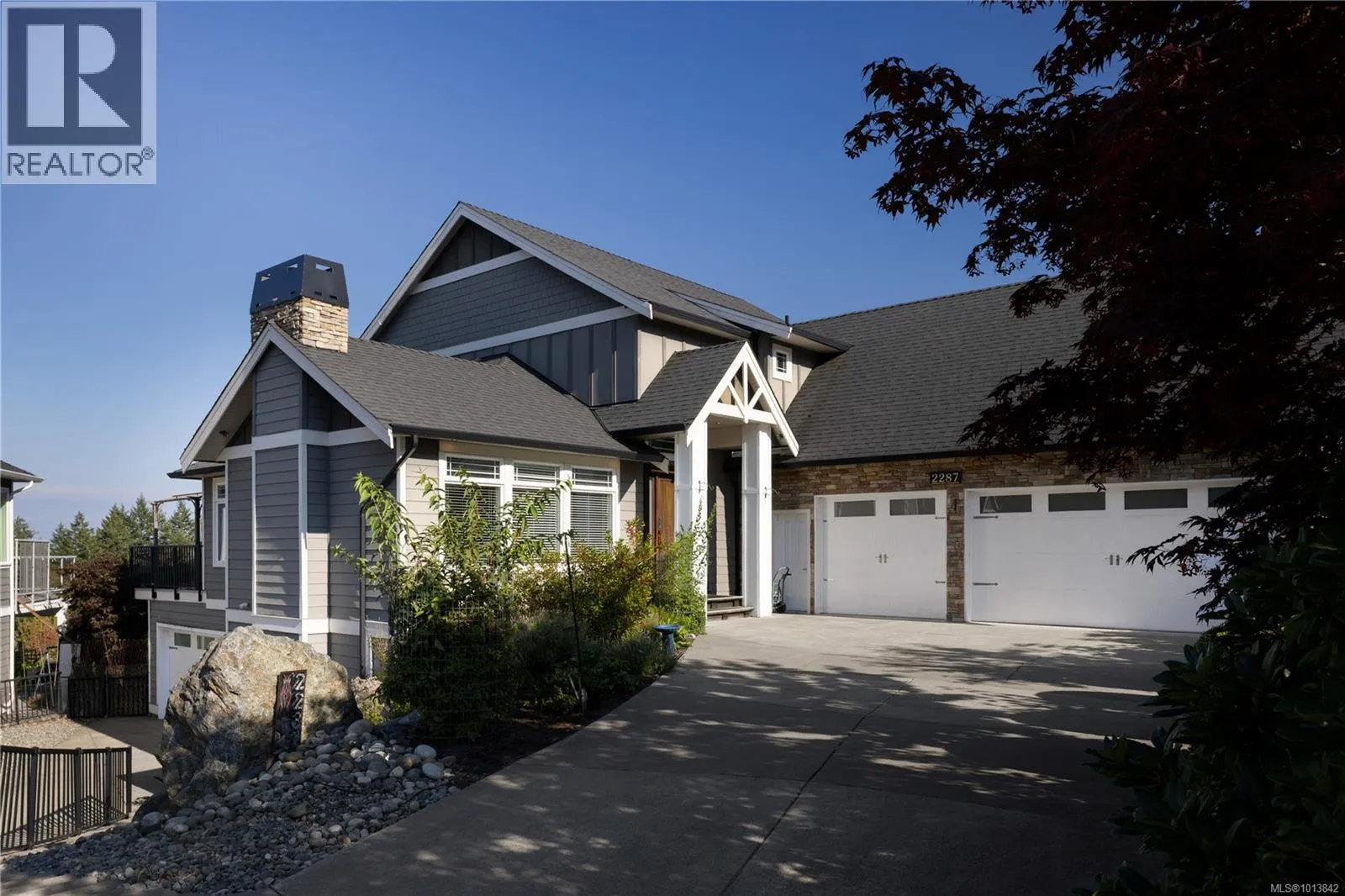 2287 Nicklaus Dr