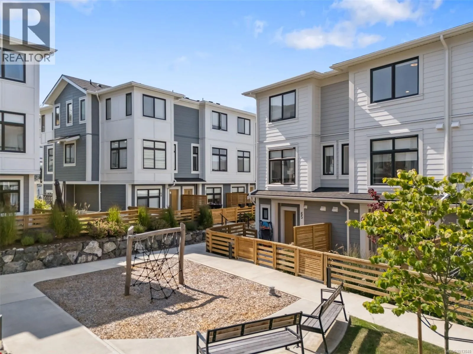 67 255 Caspian Dr