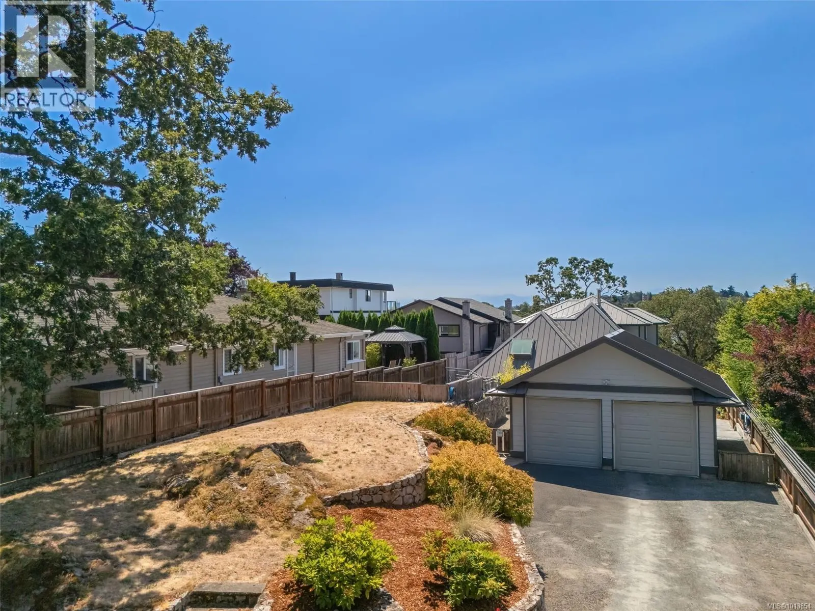 1286 Ocean View Dr