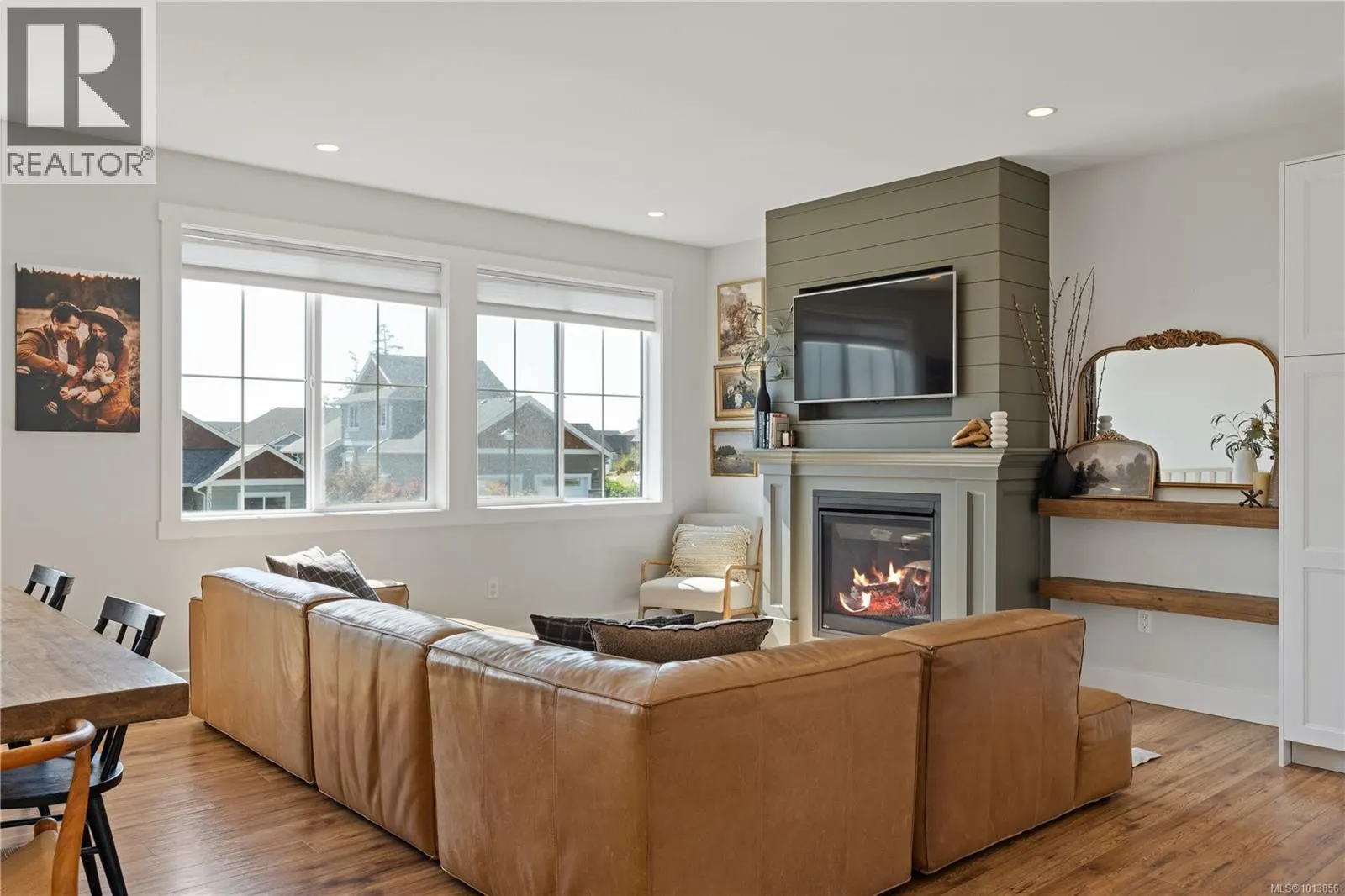 2316 Mountain Heights Dr