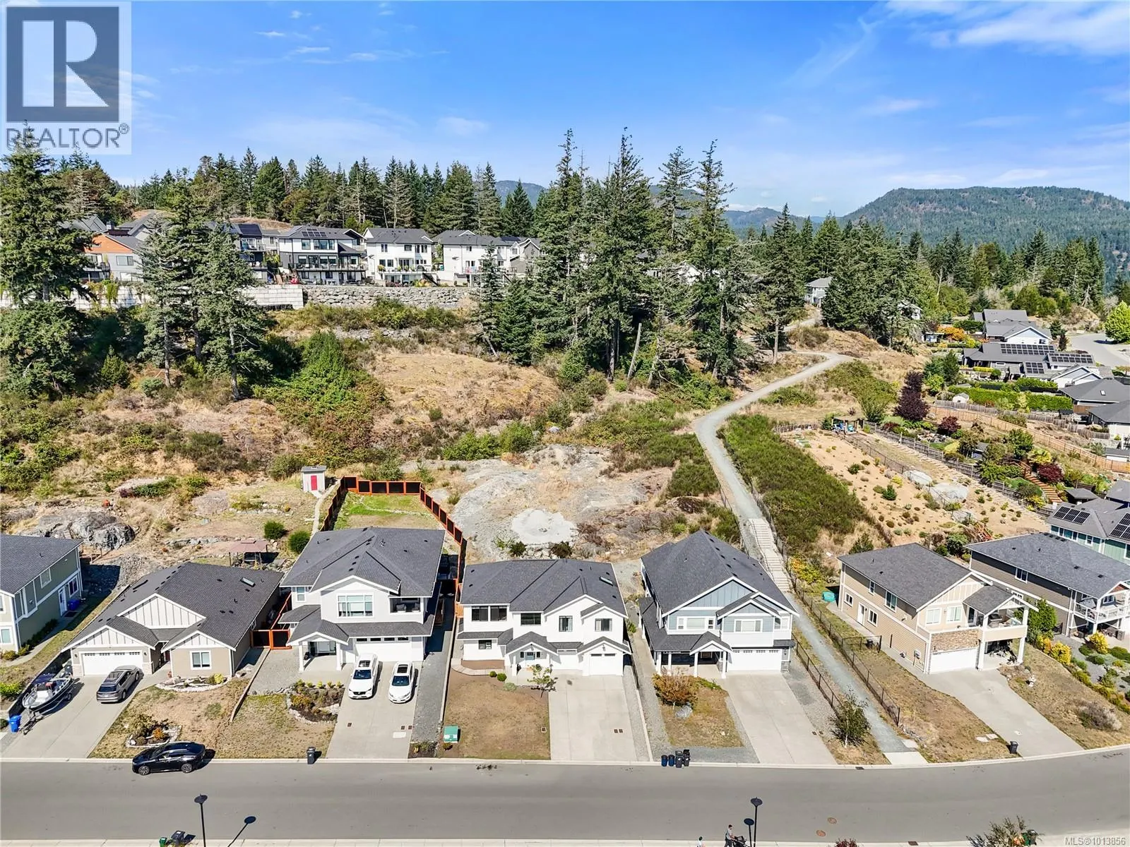 2316 Mountain Heights Dr