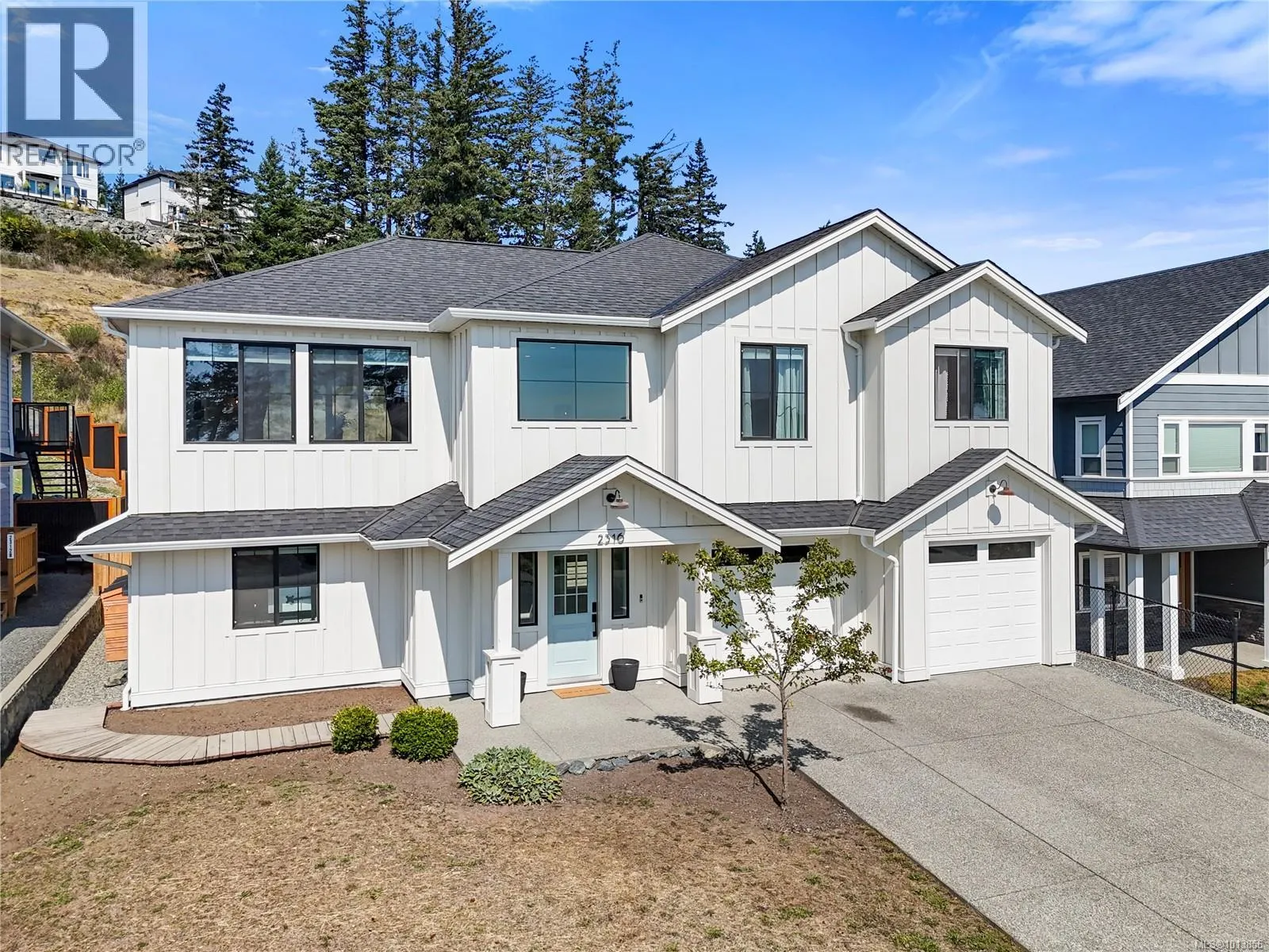 2316 Mountain Heights Dr