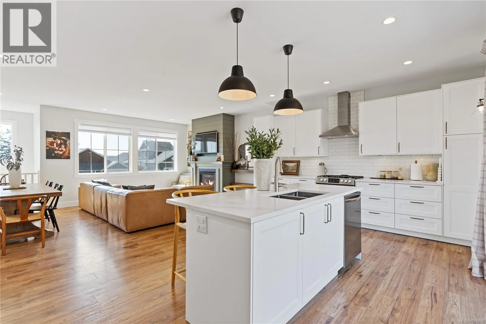 2316 Mountain Heights Dr