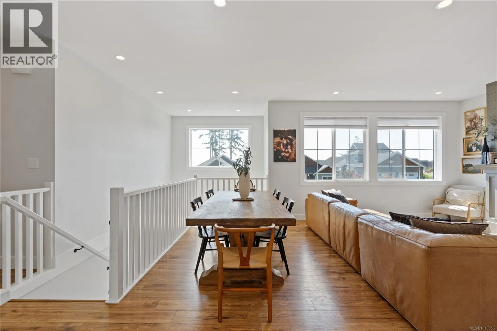 2316 Mountain Heights Dr