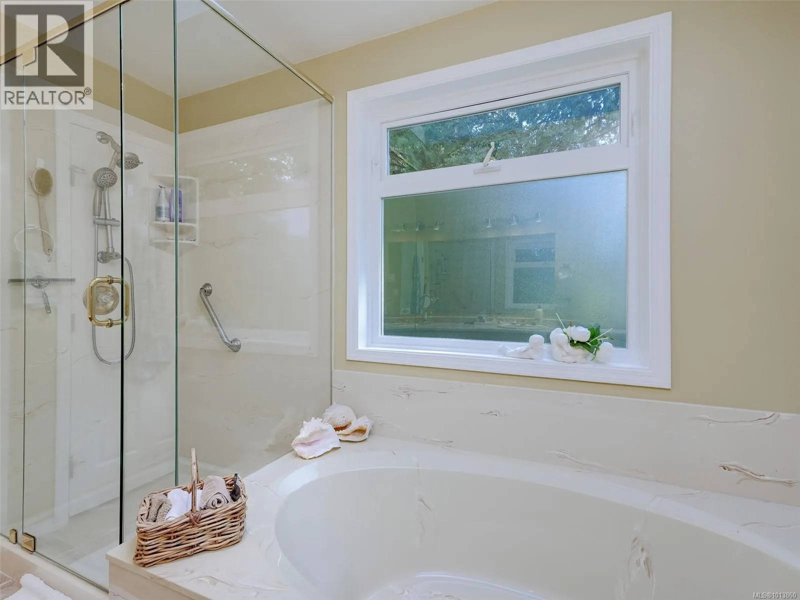8564 Kingcome Cres