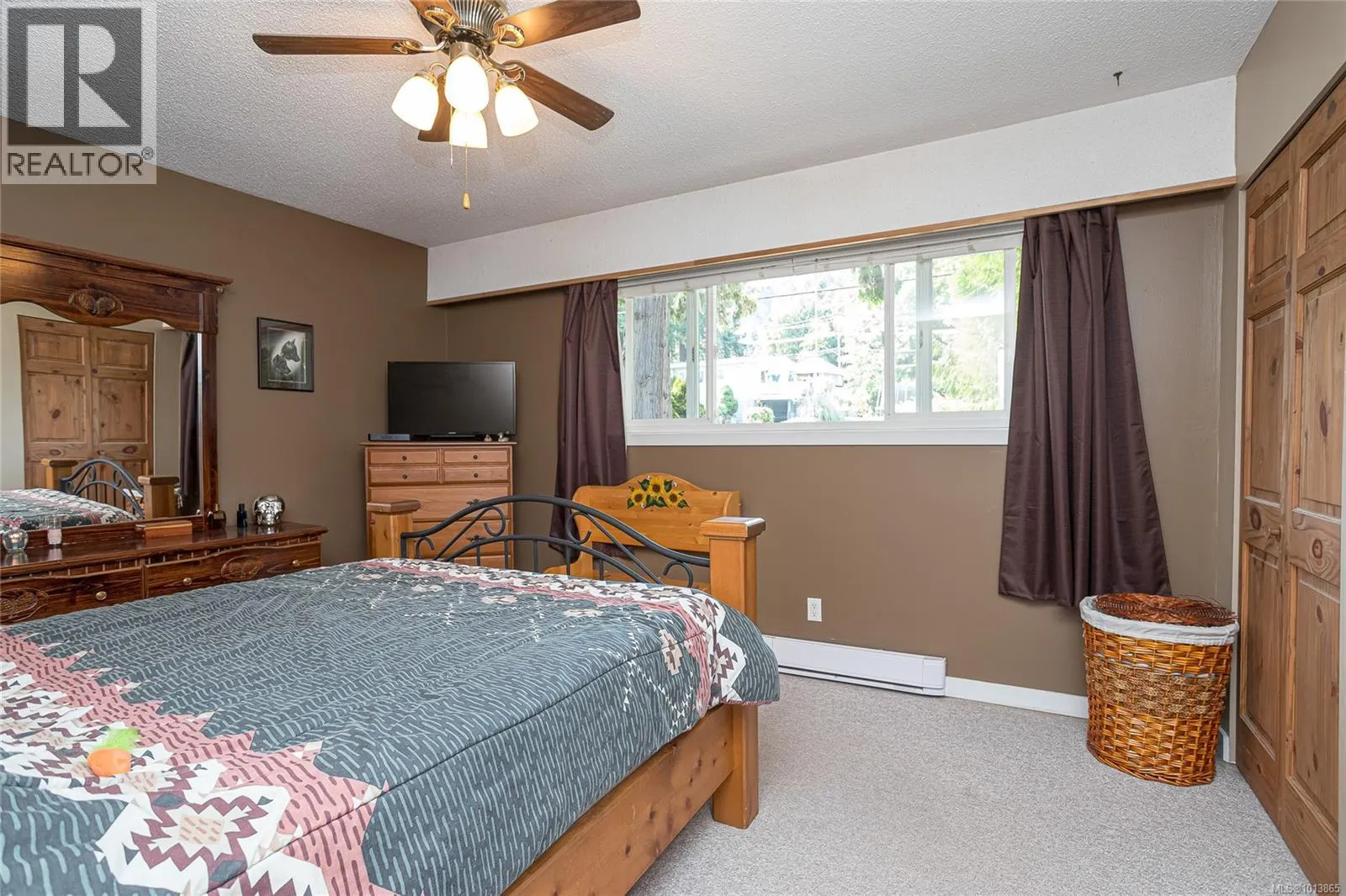 413 Parkhill Terr