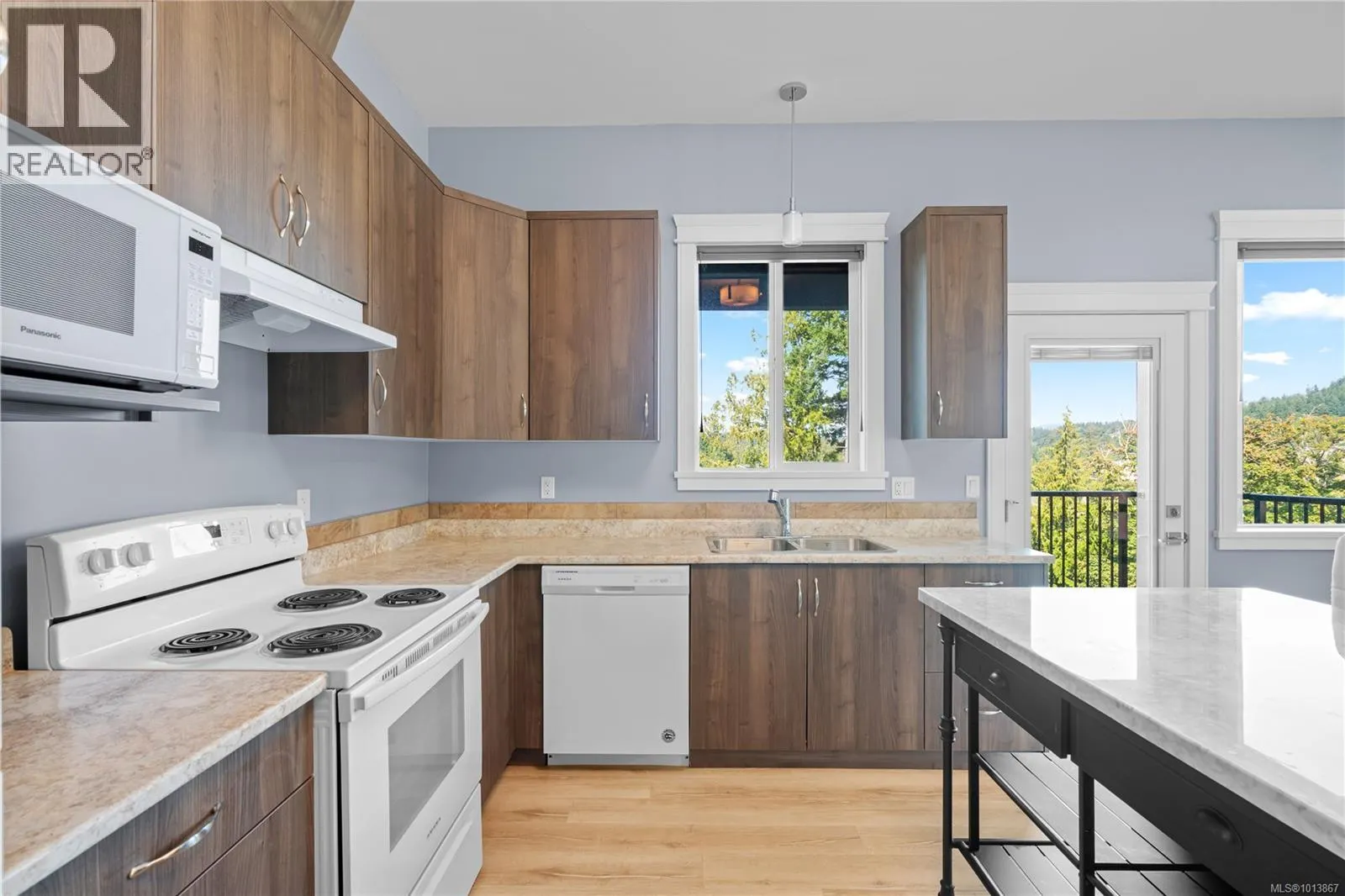 3638 Ridge View Terr
