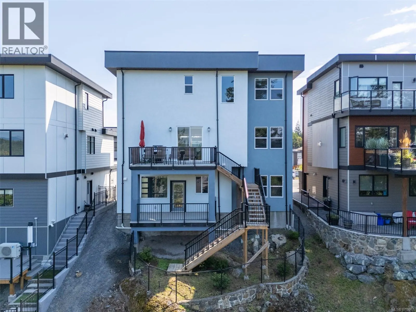 3638 Ridge View Terr