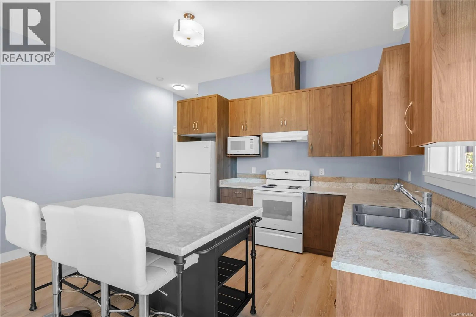 3638 Ridge View Terr