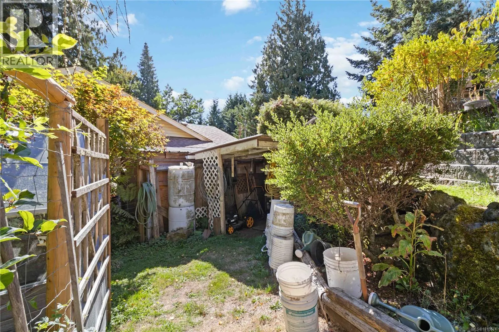 2161 Henlyn Dr