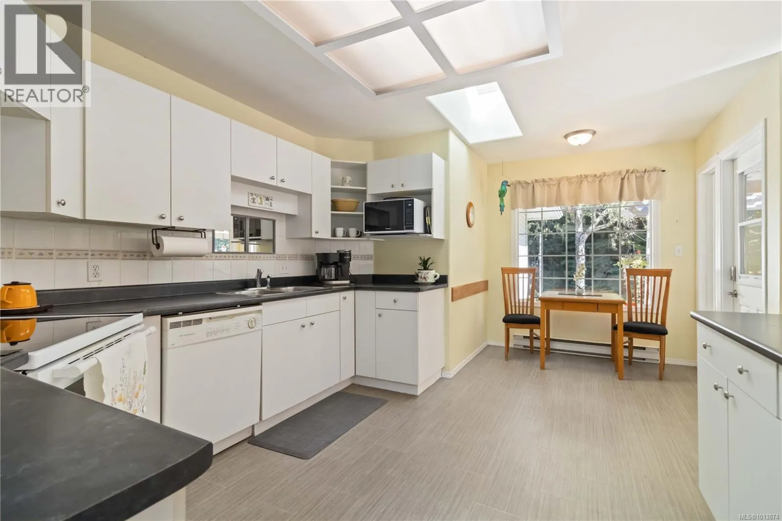 2161 Henlyn Dr