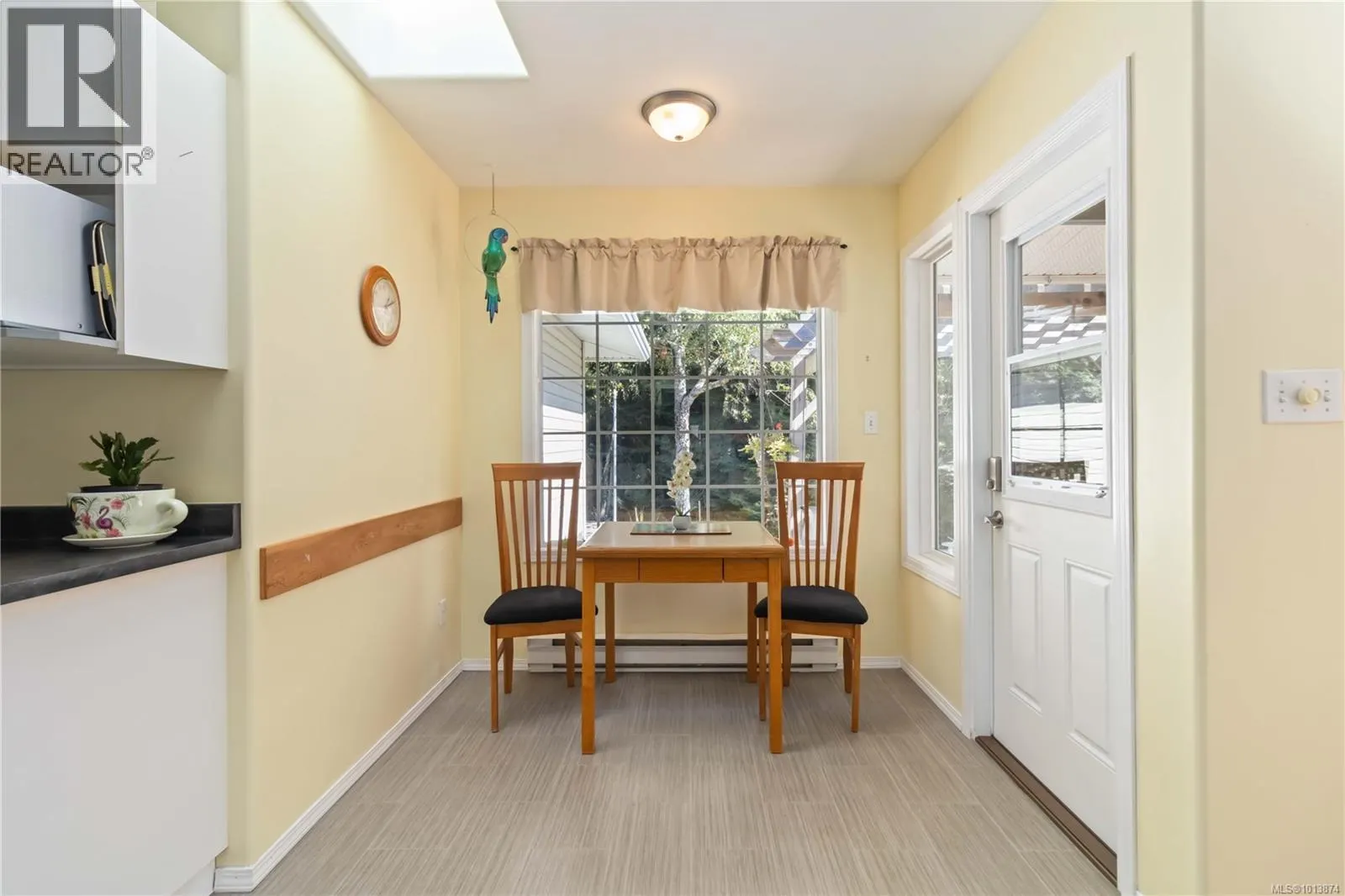 2161 Henlyn Dr