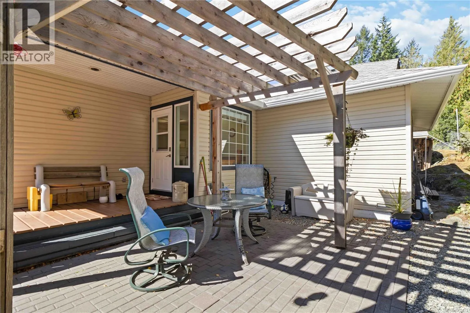 2161 Henlyn Dr